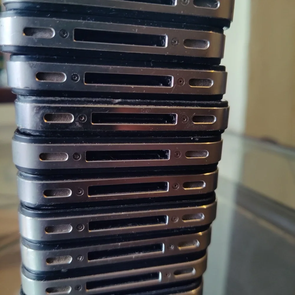 iPhone 4 lot - for parts only